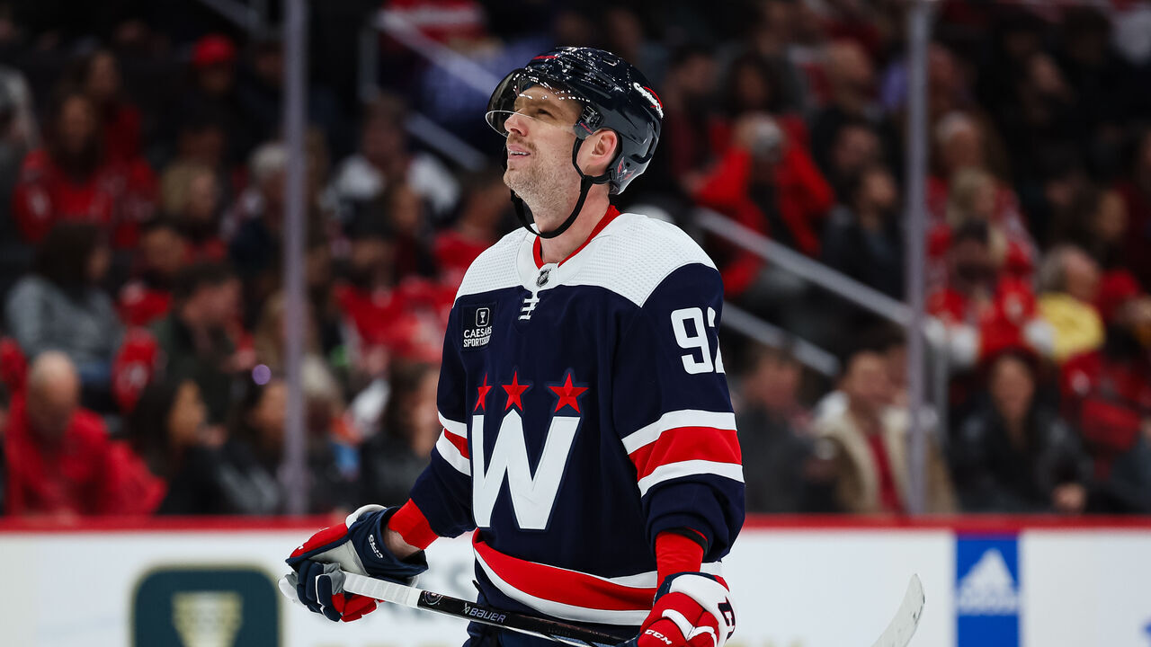WASHINGTON, DC - NOVEMBER 08: Evgeny Kuznetsov #92 of the Washington Capitals reacts against the Florida Panthers during the second period of the game at Capital One Arena on November 8, 2023 in Washington, DC.
