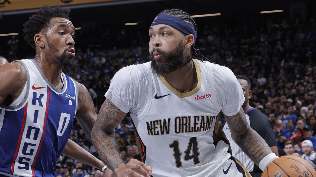 SACRAMENTO, CA - DECEMBER 4: Brandon Ingram #14 of the New Orleans Pelicans drives to the basket during the game against the Sacramento Kings during the quarter finals of the In-Season Tournament on December 4, 2023 at Golden 1 Center in Sacramento, California. Mandatory Copyright Notice: Copyright 2023 NBAE