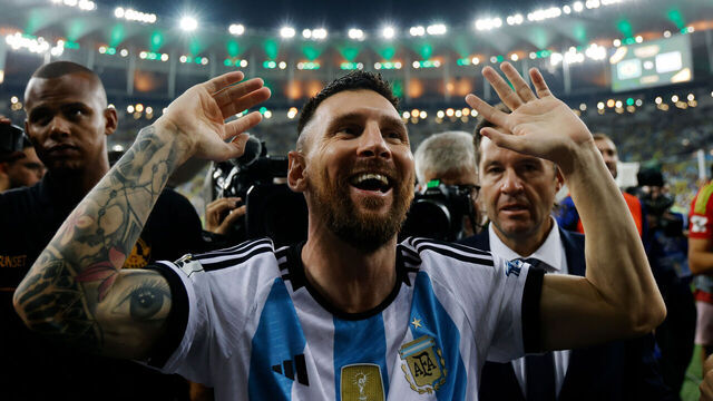 RIO DE JANEIRO, BRAZIL - NOVEMBER 21: Lionel Messi of Argentina celebrates after winning a FIFA World Cup 2026 Qualifier match between Brazil and Argentina at Maracana Stadium on November 21, 2023 in Rio de Janeiro, Brazil.