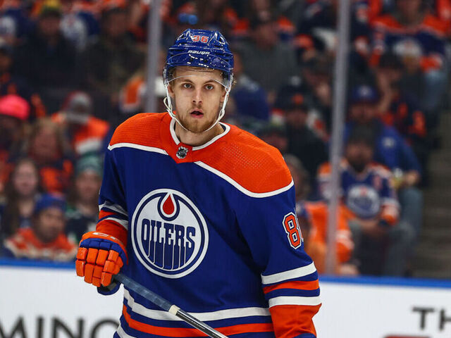 Report: Oilers' Broberg granted permission to seek trade | theScore.com