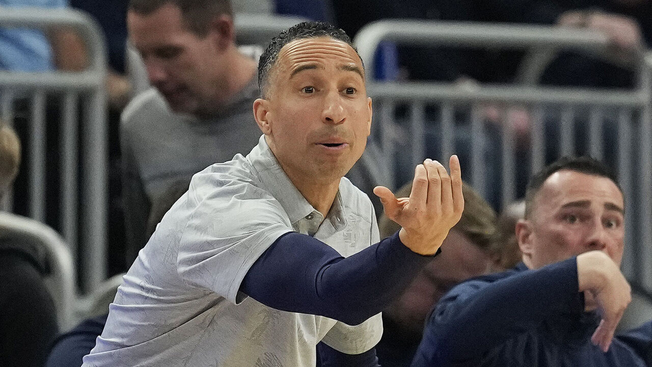 MILWAUKEE, WISCONSIN - DECEMBER 06: Head coach Shaka Smart of the Marquette Golden Eagles reacts in the second half against the Texas Longhorns at Fiserv Forum on December 06, 2023 in Milwaukee, Wisconsin.