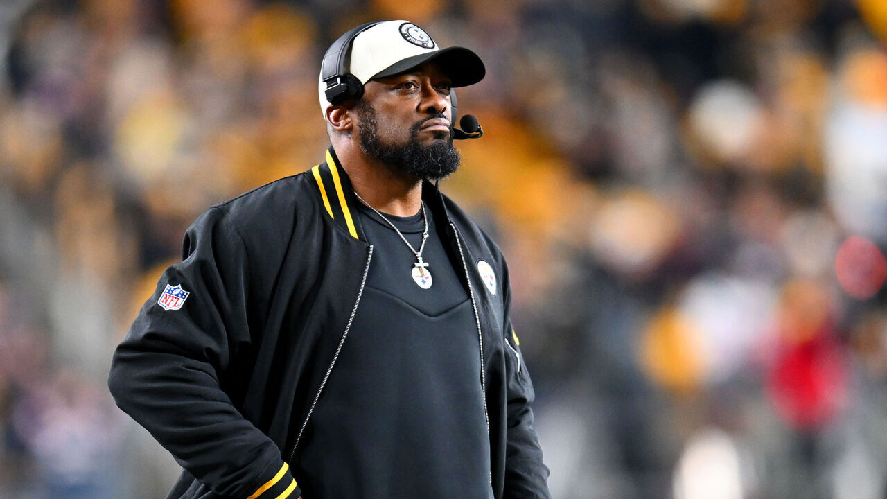 PITTSBURGH, PENNSYLVANIA - DECEMBER 07: Pittsburgh Steelers head coach Mike Tomlin looks on during the first half against the New England Patriots at Acrisure Stadium on December 07, 2023 in Pittsburgh, Pennsylvania.
