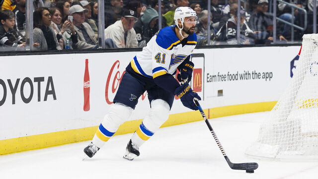 LOS ANGELES, CA - NOVEMBER 18: St. Louis Blues defenseman Robert Bortuzzo (41) skates with the puck during an NHL hockey game against the Los Angeles Kings on November 18, 2023 at Crypto.com Arena in Los Angeles, CA.