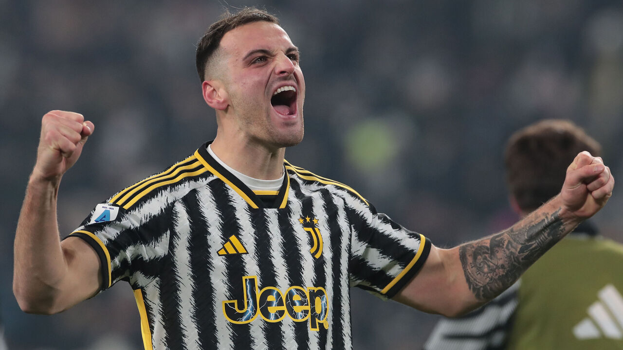 TURIN, ITALY - DECEMBER 08: Federico Gatti of Juventus celebrates victory following the Serie A TIM match between Juventus and SSC Napoli at Allianz Stadium on December 08, 2023 in Turin, Italy.
