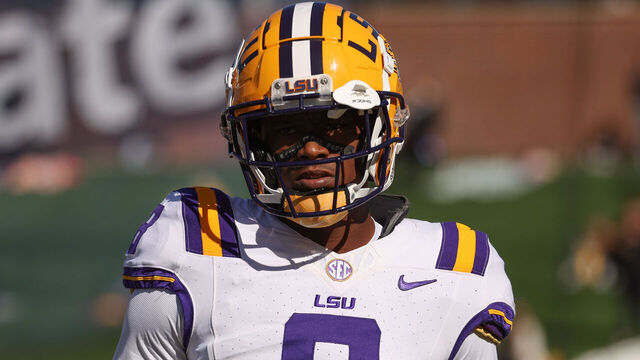 COLUMBIA, MO - OCTOBER 07: LSU Tigers wide receiver Malik Nabers (8) before an SEC football game between the LSU Tigers and Missouri Tigers on Oct 7, 2023 at Memorial Stadium in Columbia, MO.