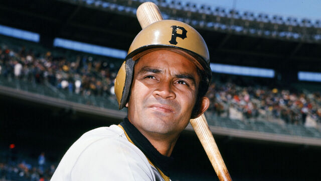 NEW YORK, NY - UNKNOWN: Vic Davalillo #18 of the Pittsburgh Pirates poses for a photo prior to the game against the New York Mets at Shea Stadium on an unknown date in Queens borough of New York City.