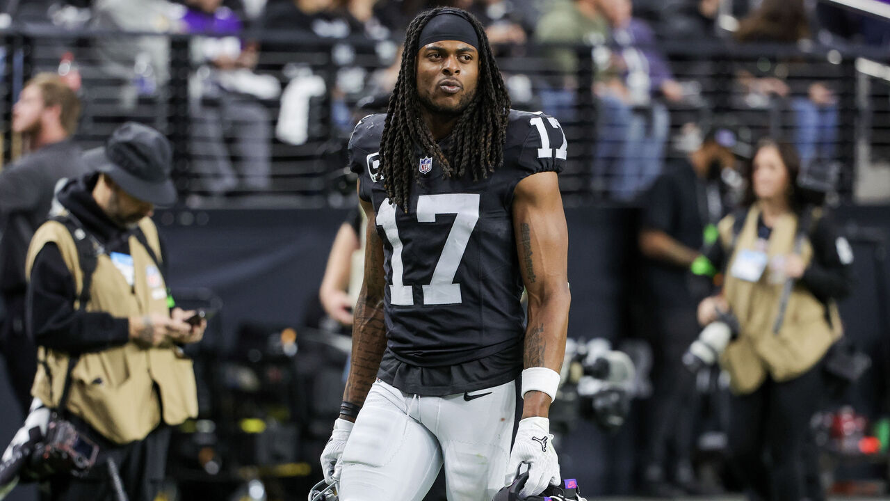 LAS VEGAS, NEVADA - DECEMBER 10: Davante Adams #17 of the Las Vegas Raiders leaves the field at halftime of a game against the Minnesota Vikings at Allegiant Stadium on December 10, 2023 in Las Vegas, Nevada.