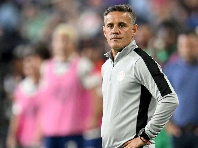 Herdman regrets going to World Cup with Canada after sister's suicide |  theScore.com