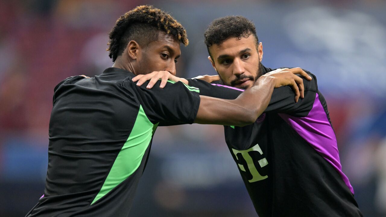 ISTANBUL - (l-r) Kingsley Coman of FC Bayern Munich, Noussair Mazraoui of FC Bayern Munich during the UEFA Champions League Group A match between Galatasaray and FC Bayern Munich at the Rams Global Stadium on October 24 in Istanbul, Turkey. ANP | Hollandse Hoogte | GERRIT VAN COLOGNE