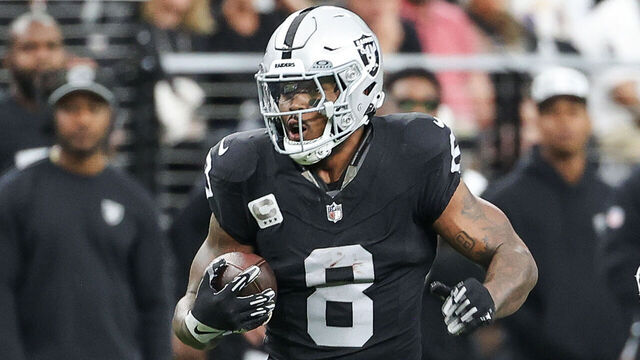 LAS VEGAS, NEVADA - DECEMBER 10: Josh Jacobs #8 of the Las Vegas Raiders carries the ball during the first half of the game against the Minnesota Vikings at Allegiant Stadium on December 10, 2023 in Las Vegas, Nevada.