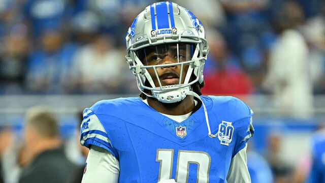DETROIT, MI - SEPTEMBER 24: Detroit Lions quarterback Teddy Bridgewater (10) during the Detroit Lions versus the Atlanta Falcons game on Sunday September 24, 2023 at Ford Field in Detroit, MI.