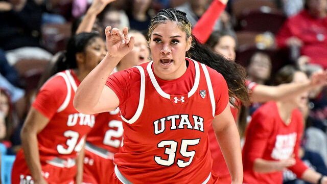 UNCASVILLE, CONNECTICUT - DECEMBER 10: Alissa Pili #35 of the Utah Utes celebrates during the game against the South Carolina Gamecocks at Mohegan Sun Arena on December 10, 2023 in Uncasville, Connecticut.