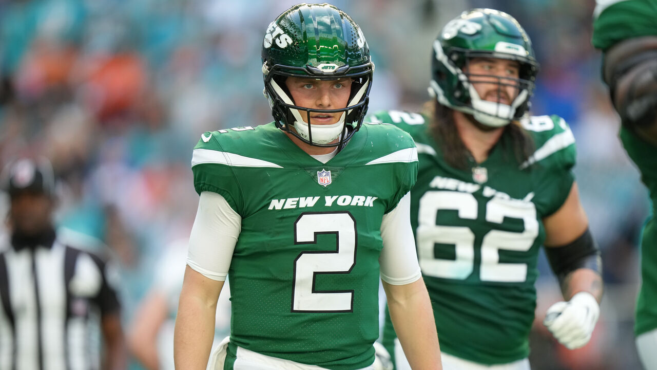 MIAMI GARDENS, FL - DECEMBER 17: New York Jets quarterback Zach Wilson (2) walks off the field after a sack during the game between the New York Jets and the Miami Dolphins on Sunday, December 17, 2023 at Hard Rock Stadium, Hard Rock Stadium, Fla.