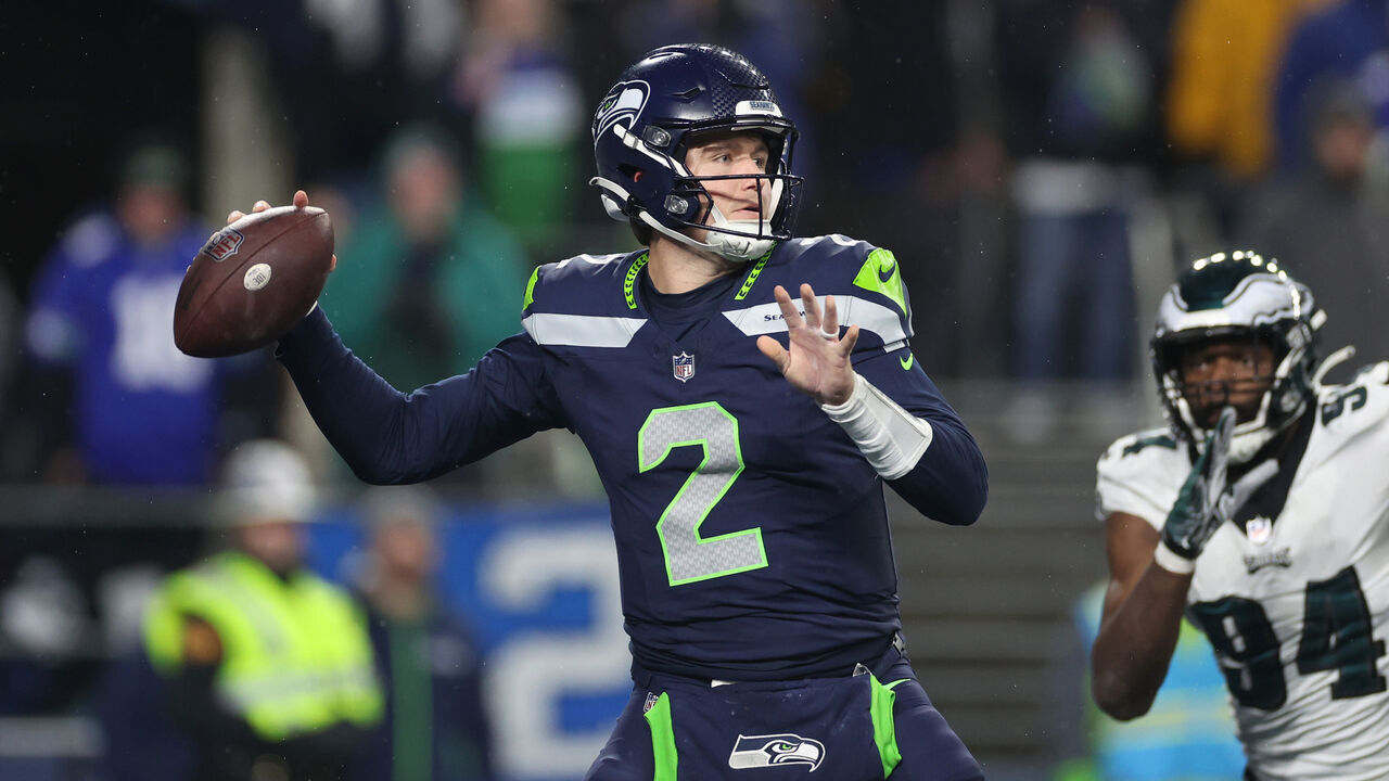 SEATTLE, WASHINGTON - DECEMBER 18: Drew Lock #2 of the Seattle Seahawks looks to pass in the second half at Lumen Field on December 18, 2023 in Seattle, Washington.