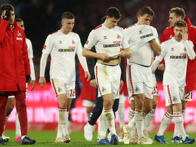 Koln hit with transfer ban hours after parting ways with manager Baumgart | theScore.com