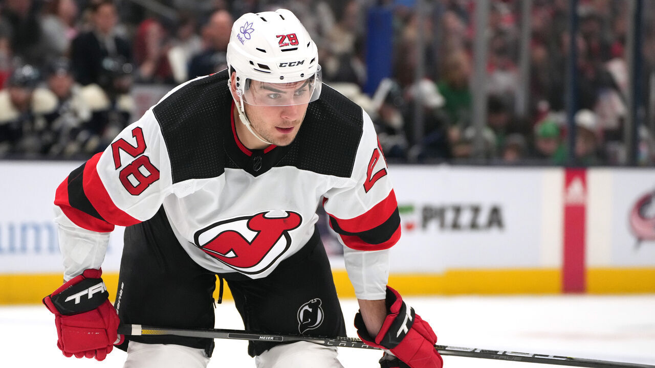 COLUMBUS, OHIO - DECEMBER 16: Timo Meier #28 of the New Jersey Devils awaits a face off during the third period against the Columbus Blue Jackets at Nationwide Arena on December 16, 2023 in Columbus, Ohio.