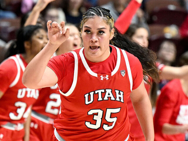 UNCASVILLE, CONNECTICUT - DECEMBER 10: Alissa Pili #35 of the Utah Utes celebrates during the game against the South Carolina Gamecocks at Mohegan Sun Arena on December 10, 2023 in Uncasville, Connecticut.