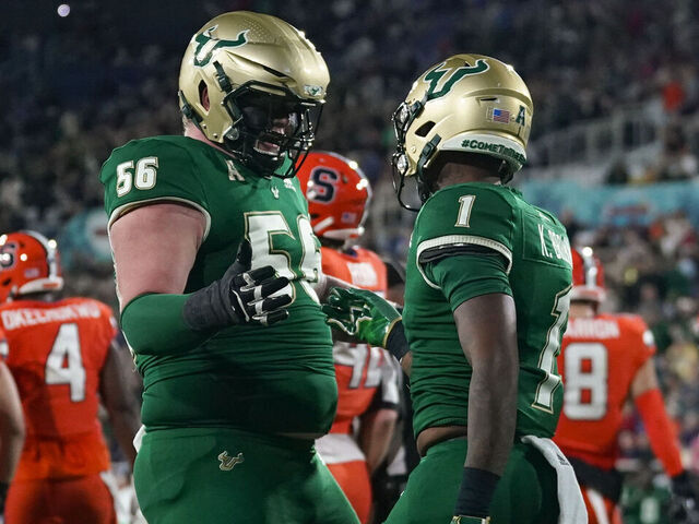 Syracuse football vs. South Florida in Boca Raton Bowl 