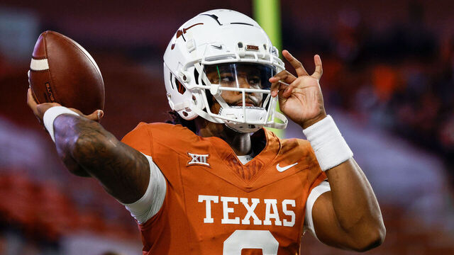 AUSTIN, TEXAS - NOVEMBER 24: Maalik Murphy #6 of the Texas Longhorns warms up before the game against the Texas Tech Red Raiders at Darrell K Royal-Texas Memorial Stadium on November 24, 2023 in Austin, Texas.