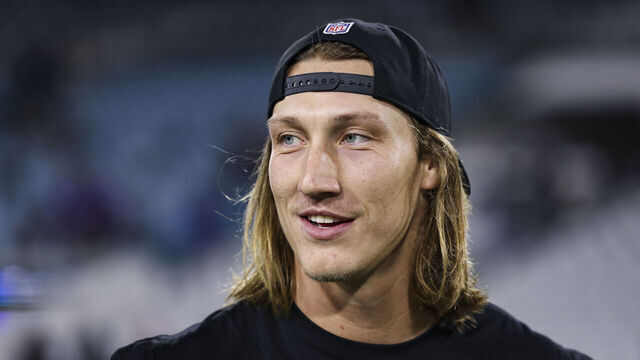 JACKSONVILLE, FL - DECEMBER 17: Trevor Lawrence #16 of the Jacksonville Jaguars warms up prior to an NFL football game against the Baltimore Ravens at EverBank Stadium on December 17, 2023 in Jacksonville, Florida.