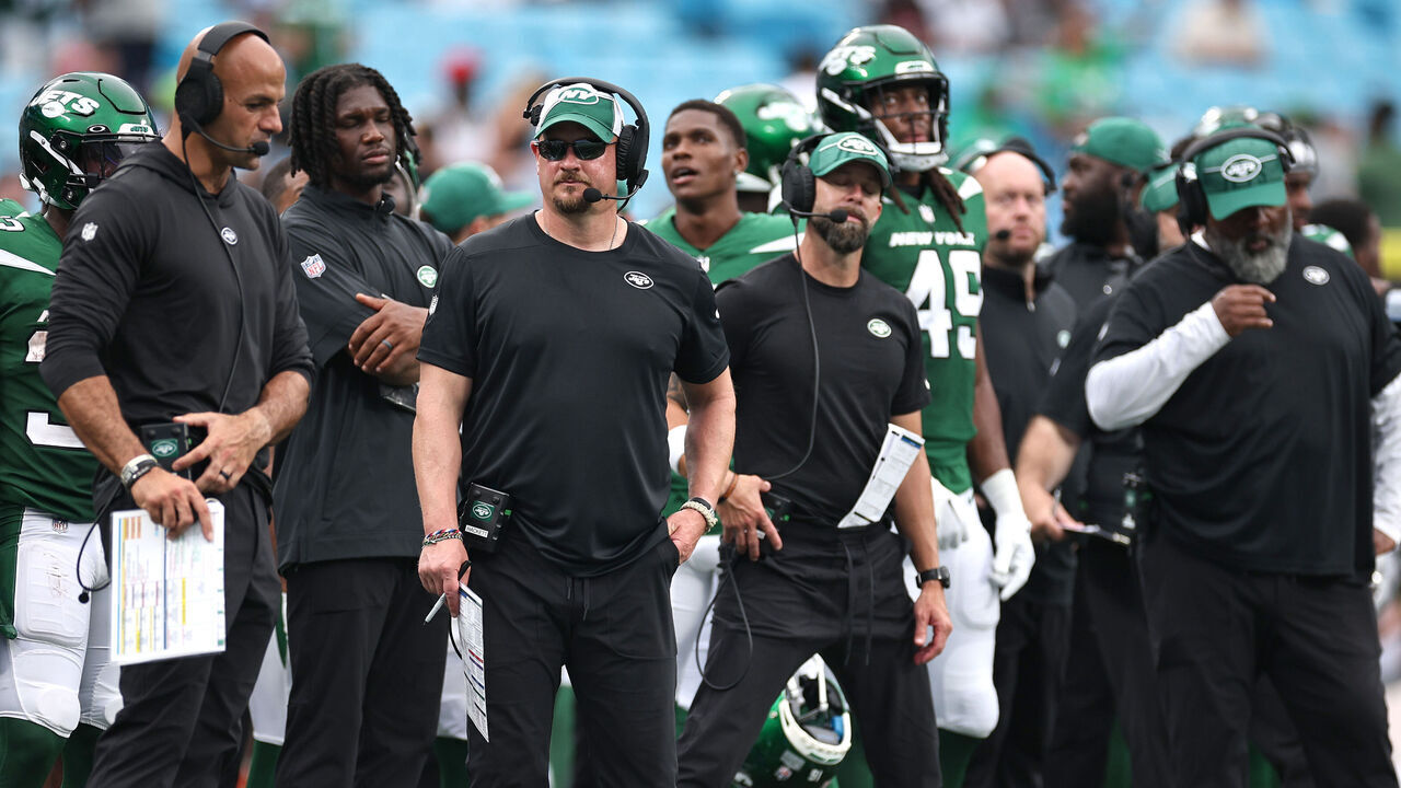 CHARLOTTE, NORTH CAROLINA - AUGUST 12: Head coach Robert Saleh(L) and offensive coordinator Nathaniel Hackett of the New York Jets look on during the fourth quarter of a preseason game against the Carolina Panthers at Bank of America Stadium on August 12, 2023 in Charlotte, North Carolina.