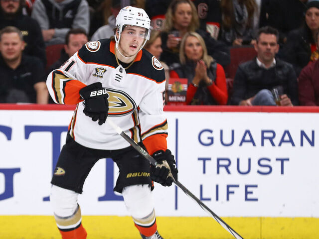 CHICAGO, IL - DECEMBER 07: Leo Carlsson #91 of the Anaheim Ducks during the second period against the Chicago Blackhawks at the United Center on December 7, 2023 in Chicago, Illinois.