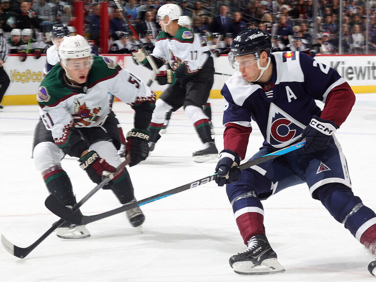 MacKinnon Extends Point Streak To 18 Games As Avs Cruise Past Coyotes ...