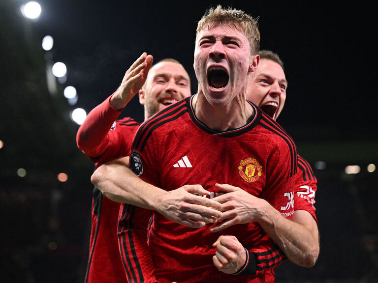 Hojlund gets 1st EPL goal in Man Utd comeback over Villa Hojlund gets 1st EPL goal in Man Utd comeback over Villa