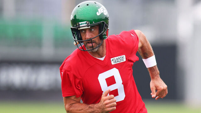 FLORHAM PARK, NEW JERSEY - JULY 20: Aaron Rodgers #8 of the New York Jets run drills during training camp at Atlantic Health Jets Training Center on July 20, 2023 in Florham Park, New Jersey.