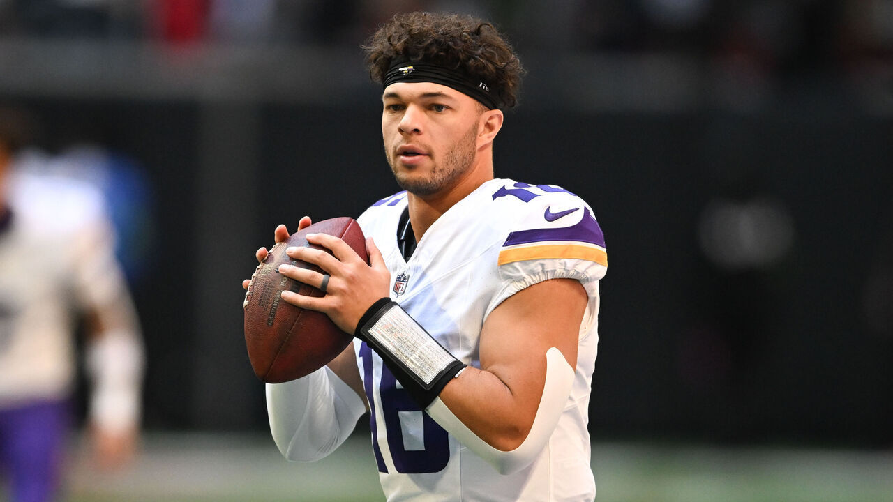 ATLANTA, GA NOVEMBER 05: Minnesota quarterback Jaren Hall (16) warms up prior to the start of the NFL game between the Minnesota Vikings and the Atlanta Falcons on November 5th, 2023 at Mercedes-Benz Stadium in Atlanta, GA.