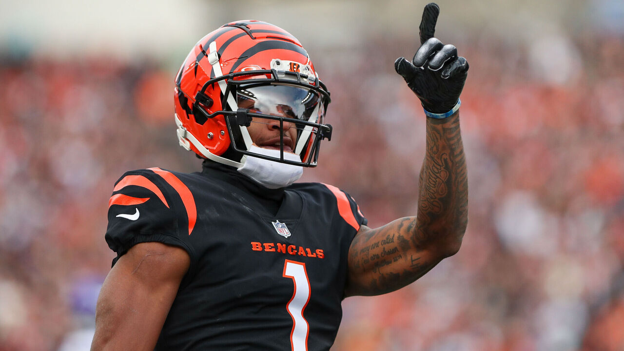 CINCINNATI, OH - DECEMBER 16: Cincinnati Bengals wide receiver Ja'Marr Chase (1) reacts during the game against the Minnesota Vikings and the Cincinnati Bengals on December 16, 2023, at Paycor Stadium in Cincinnati, OH.