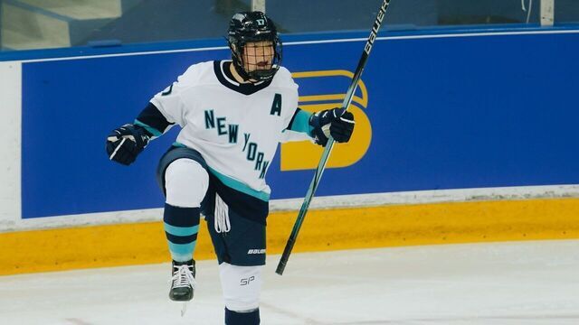 New York shuts out Toronto in 1st PWHL game