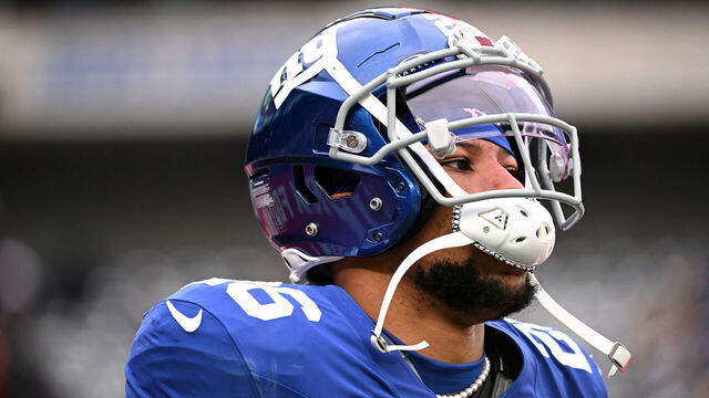 EAST RUTHERFORD, NEW JERSEY - DECEMBER 31: Saquon Barkley #26 of the New York Giants looks on prior to a game against the Los Angeles Rams at MetLife Stadium on December 31, 2023 in East Rutherford, New Jersey.