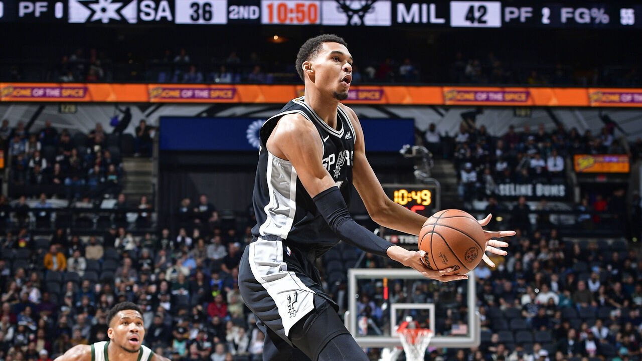 SAN ANTONIO, TX - JANUARY 4: Victor Wembanyama #1 of the San Antonio Spurs drives to the basket during the game against the Milwaukee Bucks on January 4, 2024 at the Frost Bank Center in San Antonio, Texas. Mandatory Copyright Notice: Copyright 2024 NBAE