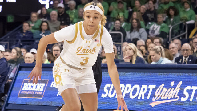 SOUTH BEND, IN - DECEMBER 17: Notre Dame Fighting Irish guard Hannah Hidalgo (3) dribbles the ball toward the basket during a college basketball game between the Purdue Boilermakers and the Notre Dame Fighting Irish on December 17, 2023 at Purcell Pavilion in South Bend, Indiana.