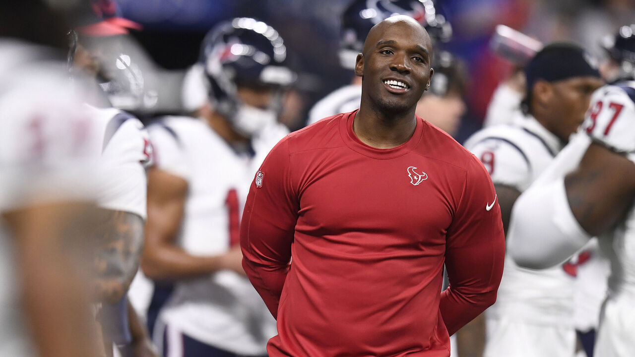 INDIANAPOLIS, IN - JANUARY 06: Houston Texans Head Coach DeMeco Ryans looks on before the NFL game between the Houston Texans and the Indianapolis Colts on January 6, 2024, at Lucas Oil Stadium in Indianapolis, Indiana.