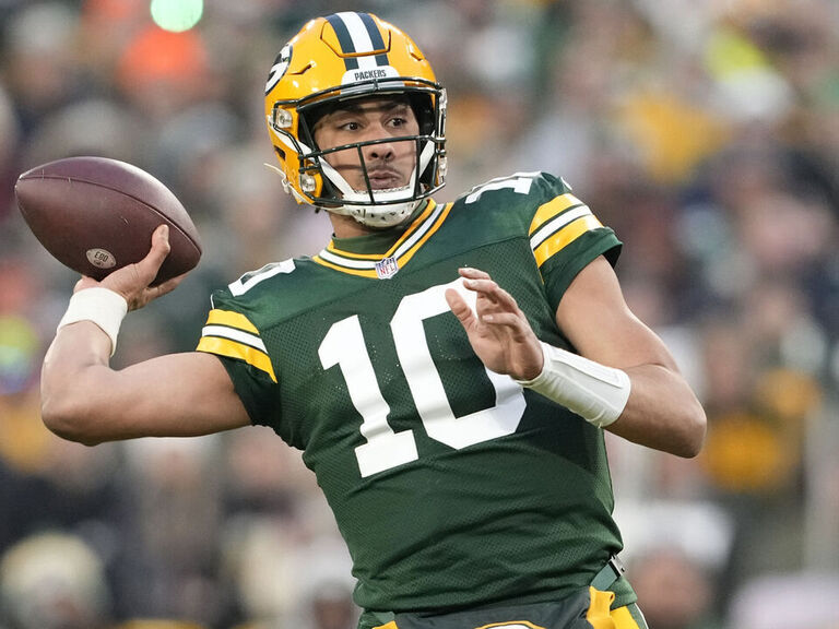 Packers clinch final NFC wild-card spot with win over Bears | theScore.com