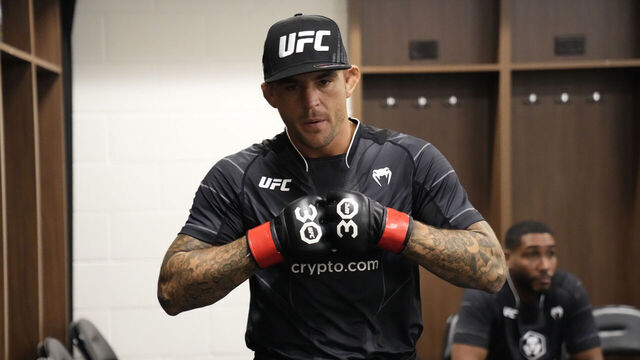SALT LAKE CITY, UTAH - JULY 29: Dustin Poirier warms up backstage during the UFC 291 event at Delta Center on July 29, 2023 in Salt Lake City, Utah.