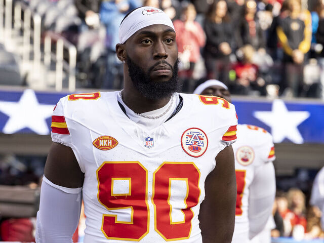 The “Nigerian Bread Incident” and Charles Omenihu’s Journey to Chiefs Kingdom Icon The “Nigerian Bread Incident” and Charles Omenihu’s Journey to Chiefs Kingdom Icon