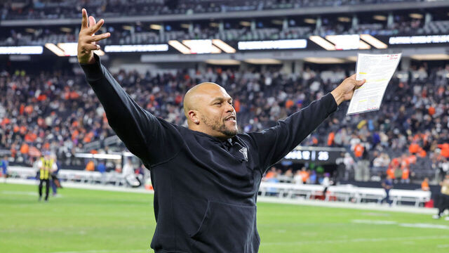 LAS VEGAS, NEVADA - JANUARY 07: Interim head coach Antonio Pierce of the Las Vegas Raiders gestures to fans as he runs off the field after the team's 27-14 victory over the Denver Broncos at Allegiant Stadium on January 07, 2024 in Las Vegas, Nevada.