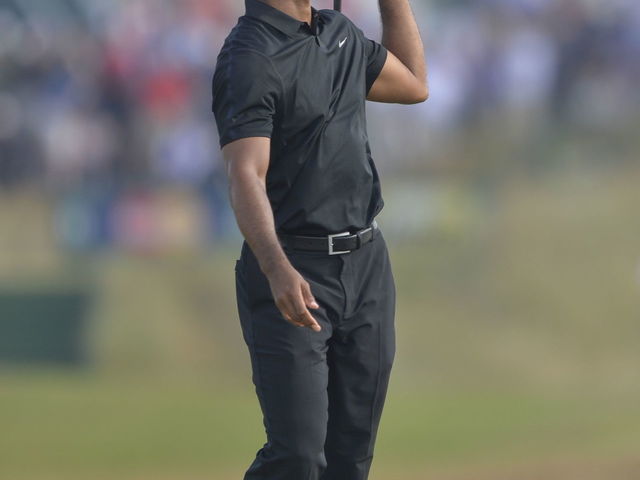 Tiger Watch Round 3: Woods starts his round looking to make up ground