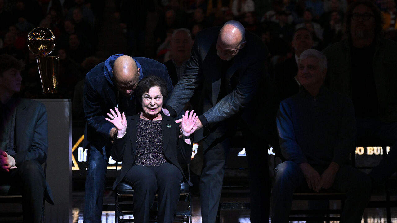 CHICAGO, ILLINOIS - JANUARY 12: Thelma Krause, Wife of Jerry Krause looks on during the inaugural Ring of Honor ceremony for the 1995-1996 Chicago Bulls at the game between Golden State Warriors and Chicago Bulls at the United Center on January 12, 2024 in Chicago, Illinois.