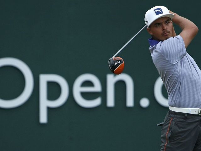 British Open Round 3: Fowler sinks back-to-back birdies, Johnson chips away at lead