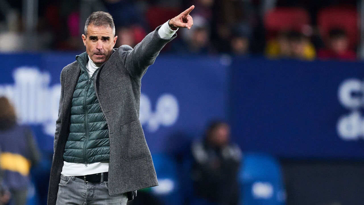PAMPLONA, SPAIN - JANUARY 04: Head coach Gaizka Garitano of UD Almeria reacts during the LaLiga EA Sports match between CA Osasuna and UD Almeria at Estadio El Sadar on January 04, 2024 in Pamplona, Spain.
