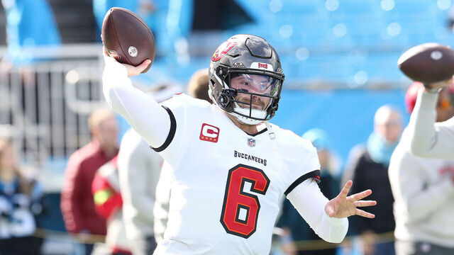 CHARLOTTE, NC - JANUARY 07: Tampa Bay Buccaneers quarterback Baker Mayfield (6) during an NFL football game between the Tampa Bay Buccaneers and the Carolina Panthers on January 7, 2024 at Bank of America Stadium in Charlotte, N.C.