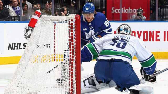 TORONTO, CANADA - NOVEMBER 11: William Nylander #88 of the Toronto Maple Leafs dekes before scoring a second period goal against Thatcher Demko #35 of the Vancouver Canucks at Scotiabank Arena on November 11, 2023 in Toronto, Ontario, Canada.