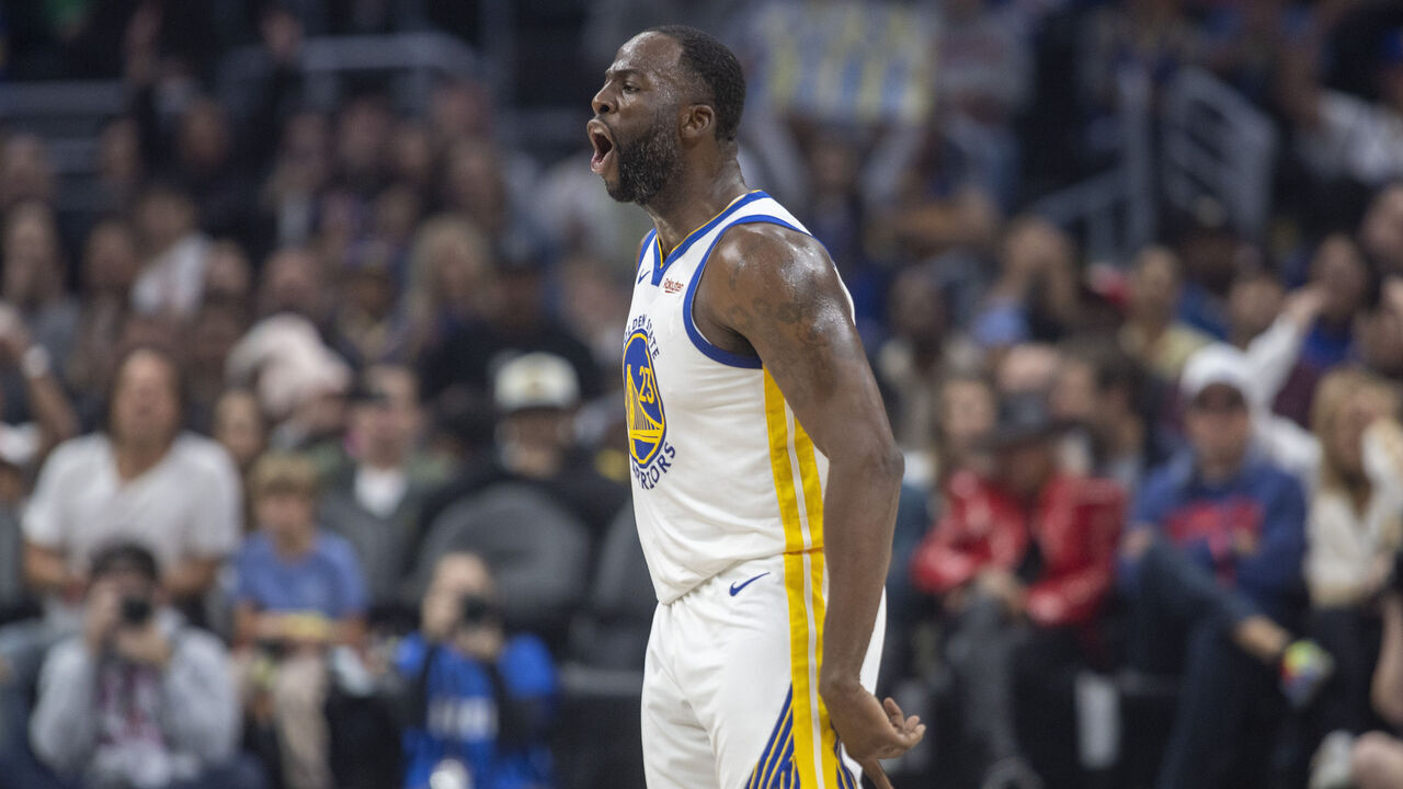 LOS ANGELES, CA - DECEMBER 02: Golden State Warriors forward Draymond Green (23) reacts to making a basket in the first half of an NBA basketball game between the Golden State Warriors and Los Angeles Clippers, Saturday, December 2, 2023, at Crypto.com Arena in Los Angeles, California.
