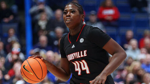 HARTFORD, CT - DECEMBER 16: Louisville Cardinals forward Olivia Cochran (44) in action during the women's college basketball game between Louisville Cardinals and UConn Huskies on December 16, 2023, at the XL Center in Hartford, CT.