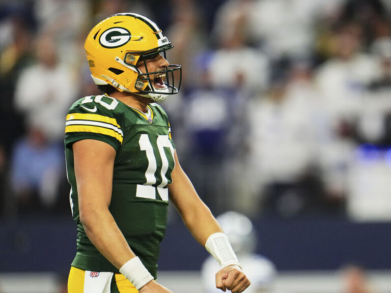 Packers embarrass Cowboys, advance to play 49ers | theScore.com