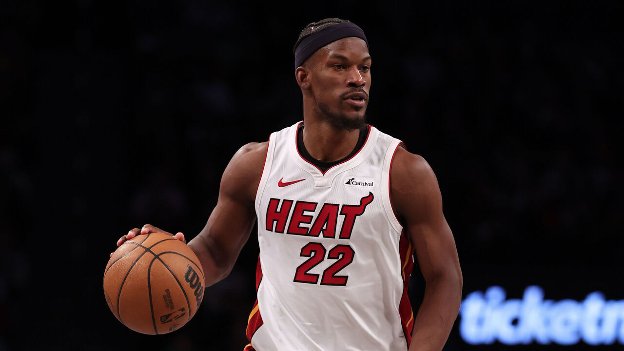 NEW YORK, NEW YORK - JANUARY 15: Jimmy Butler #22 of the Miami Heat dibbles against the Brooklyn Nets during their game at Barclays Center on January 15, 2024 in New York City. User expressly acknowledges and agrees that, by downloading and or using this photograph, User is consenting to the terms and conditions of the Getty Images License Agreement.